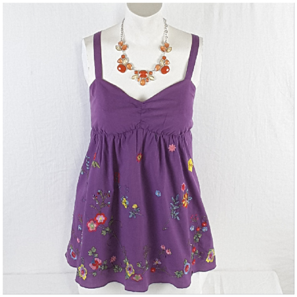 Buffalo David Bitton Tops - BUFFALO DAVID BITTON, Embroidered Top, size Medium